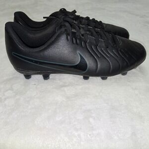 Nike Tiempo Legend 9 Academy MG Soccer Cleats Black Youth Size 5.5Y DV435